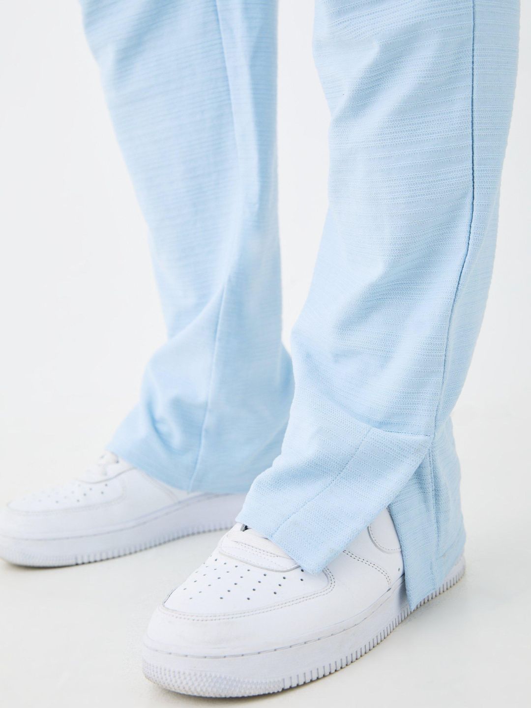 Boohoo Man - Regular Fit Jacquard Raised Stripe Split Hem Jogger