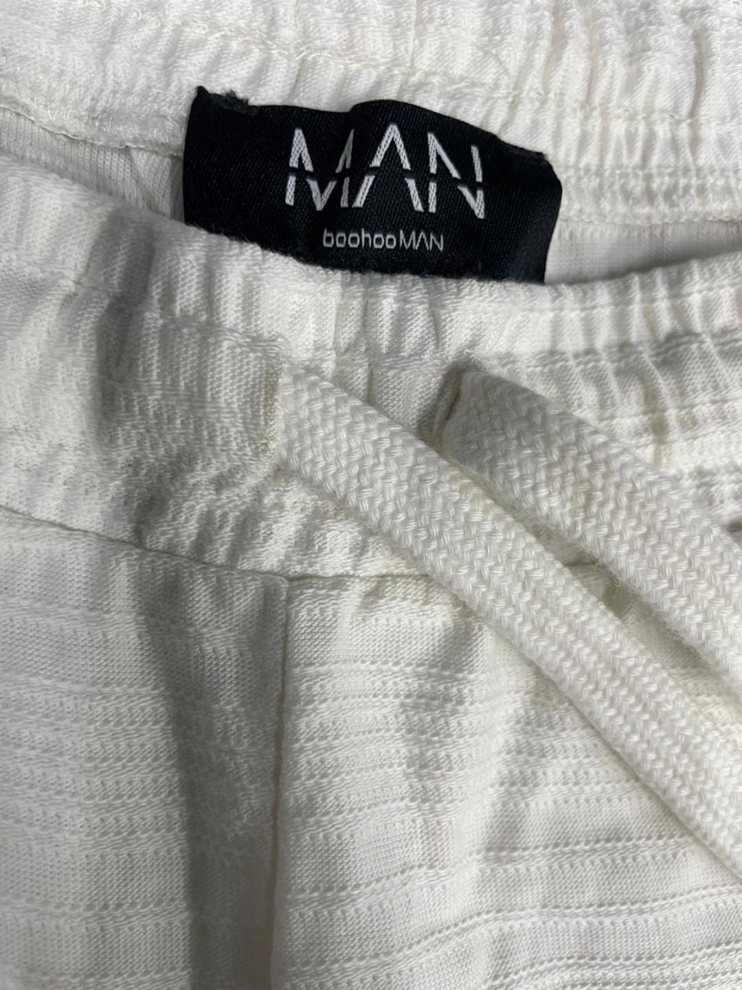 Boohoo Man - Regular Fit Jacquard Raised Stripe Split Hem Jogger