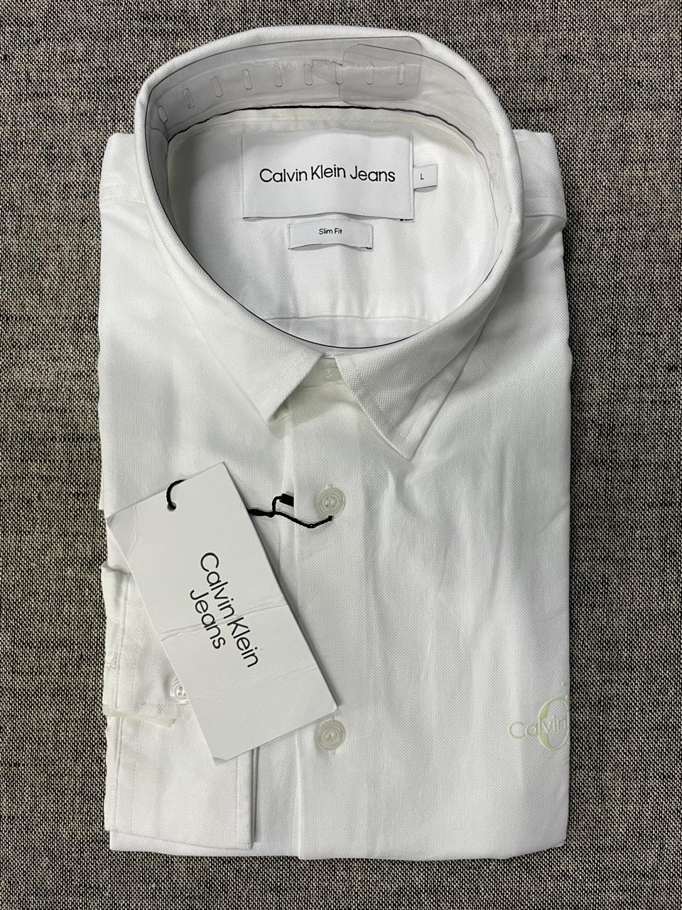 Calvin Klein - Solid Slim Fit Shirt