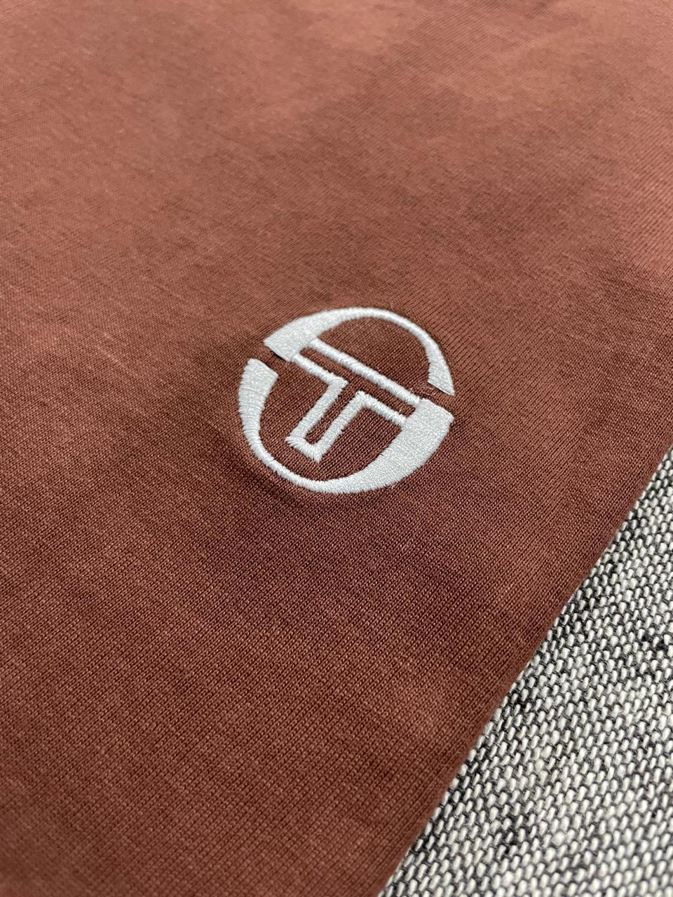 Sergio Tacchini - Retro T Shirt Choc / Cream