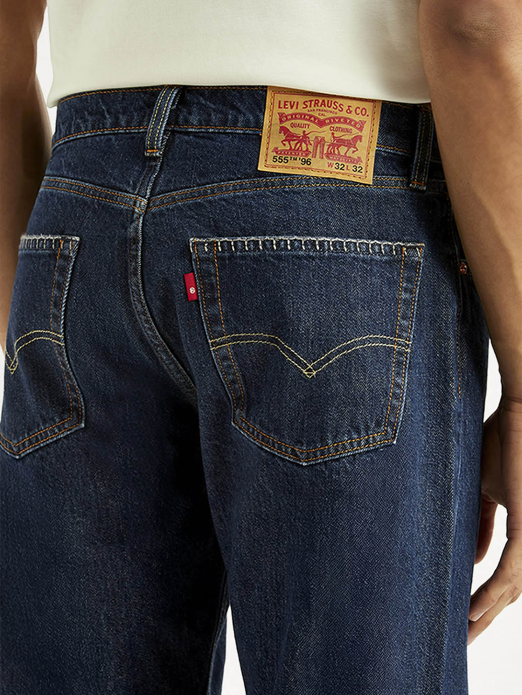 Levis - Men's 555 Navy Relaxed Straight Fit Mid Rise Jeans