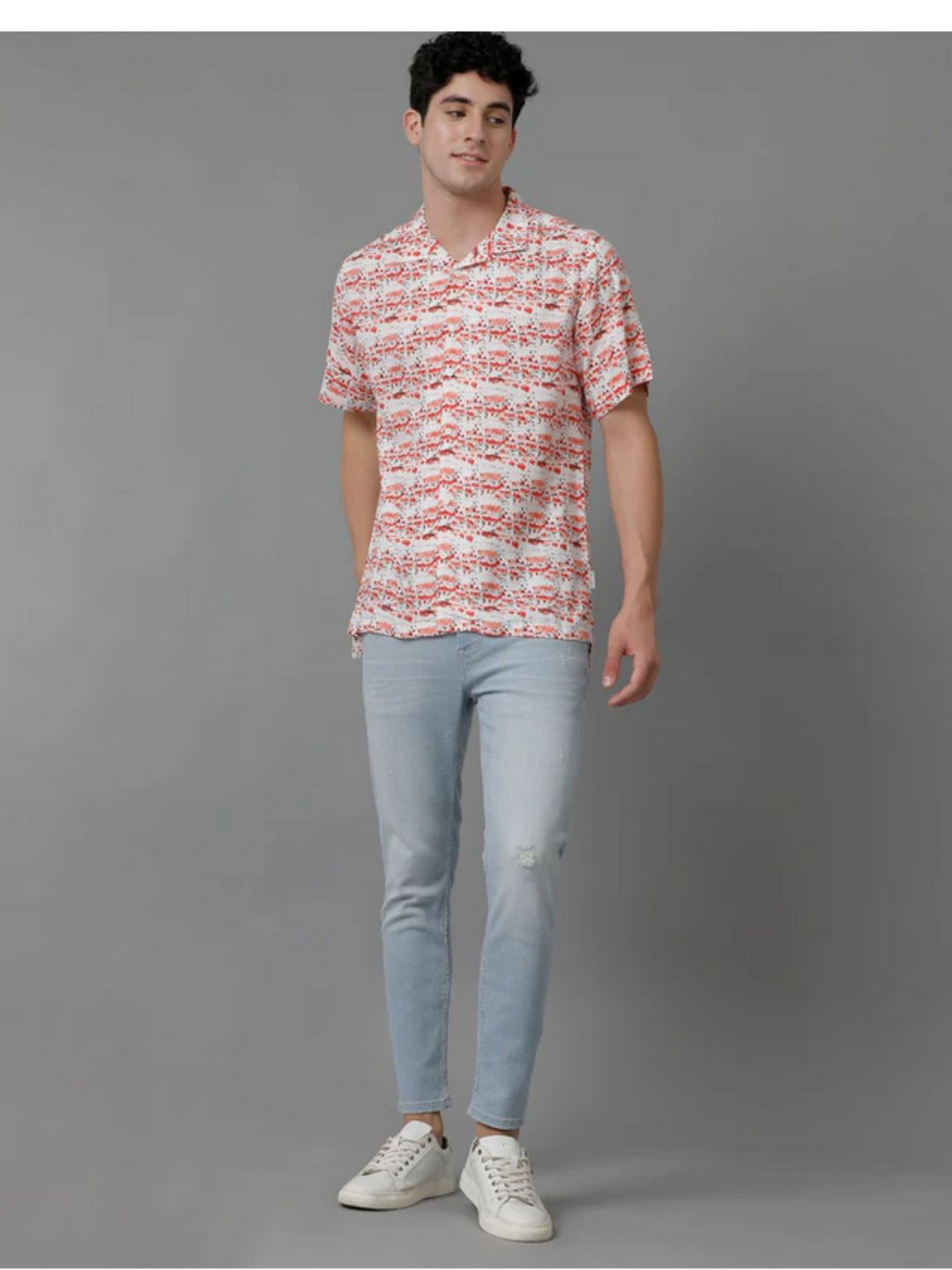 Voi Jeans - Abstract Printed Classic Slim Fit Casual Shirt