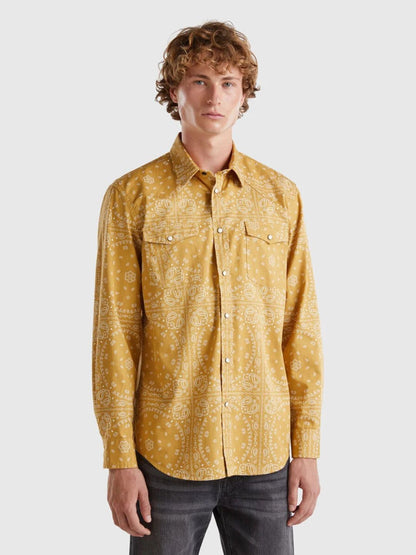 Benetton - Western style shirt with bandana print