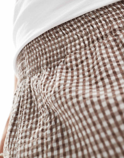 ASOS DESIGN - shorts in brown micro gingham check