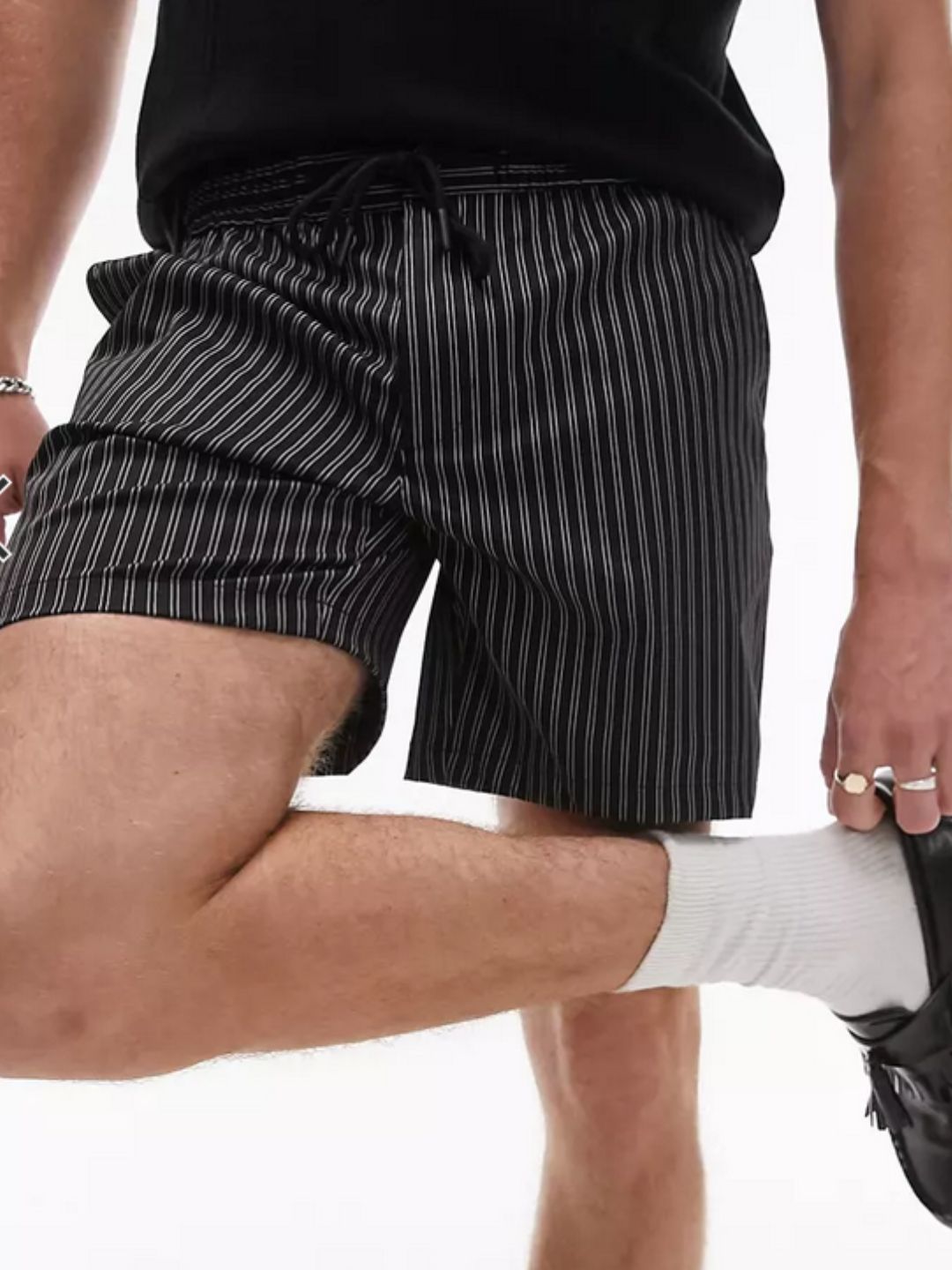 Topman- Black Pinstripe smart shorts