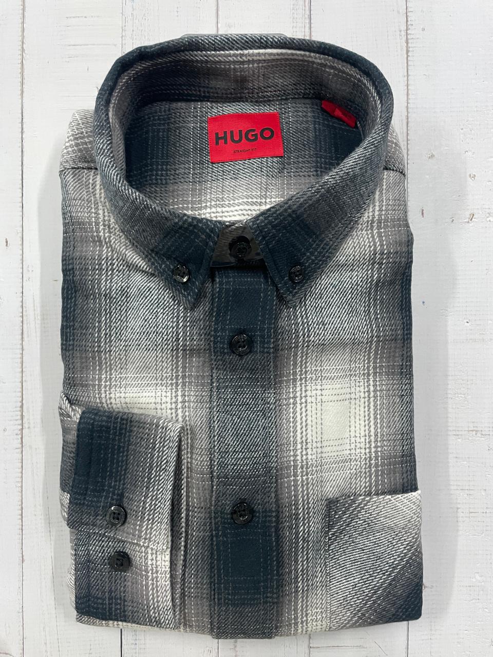 HUGO  - Straight Fit Shirt